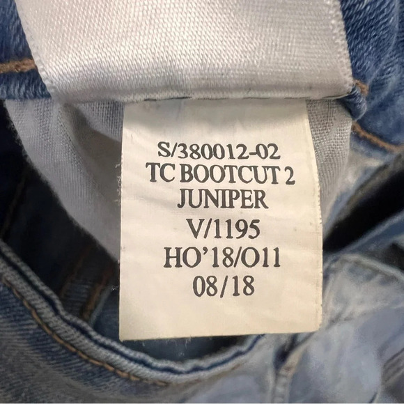 Old Navy Womens Light Blue Wash Bootcut 5 Pocket Style Jeans size 12 - Picture 9 of 9